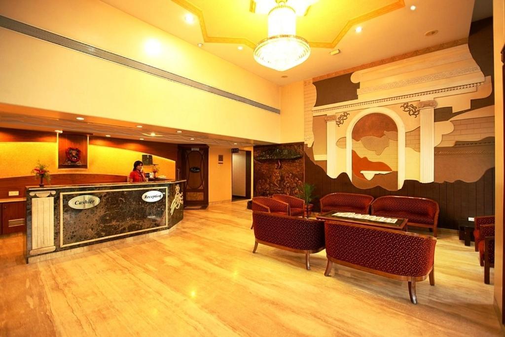 Brijwasi Royal Hotel Mathura Exterior foto