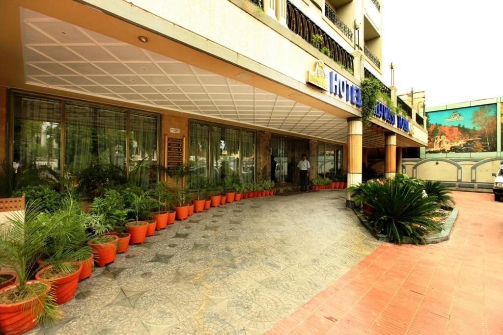 Brijwasi Royal Hotel Mathura Exterior foto